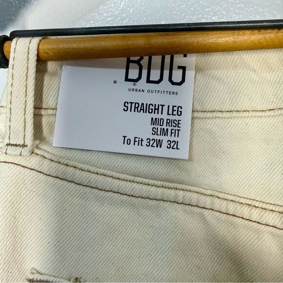NEW BDG Urban Outfitters Off White Straight Leg Mid Rise Slim Fit Jeans | 32x32 - Picture 3 of 5